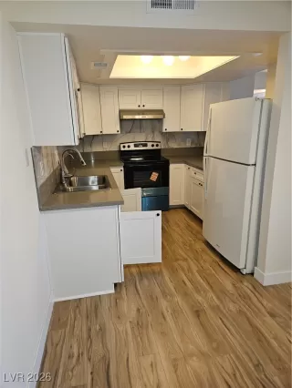 Photo #5: 2751701 Listing 