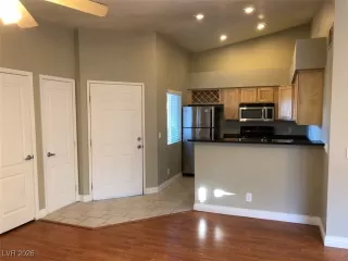 Photo #1: 2751703 Listing