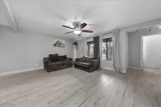 Photo #4: 2751704 Listing