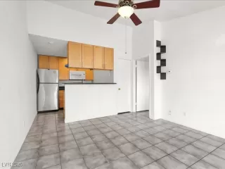 Photo #3: 2751746 Listing 