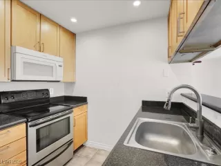 Photo #4: 2751746 Listing 