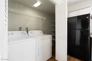 Photo #6: 2751762 Listing