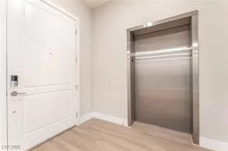 Photo #4: 2751772 Listing 