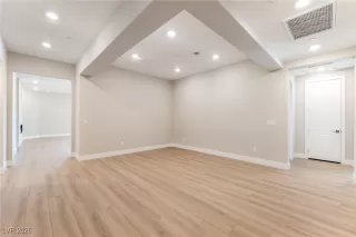 Photo #5: 2751772 Listing 