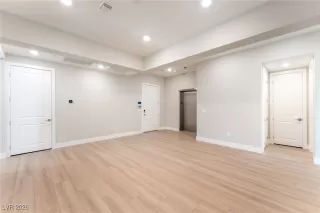 Photo #6: 2751772 Listing 