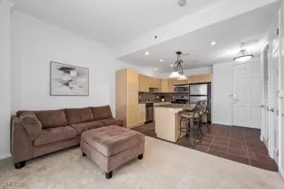 Photo #4: 2751775 Listing 