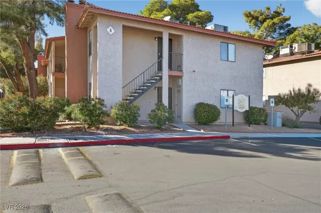 MLS: 2751793 Condo For Sale