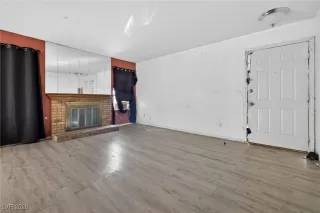 Photo #4: 2751793 Listing 