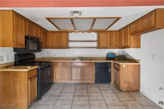 Photo #5: 2751793 Listing 