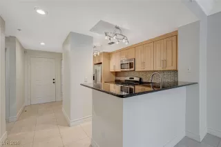 Photo #1: 2751810 Listing