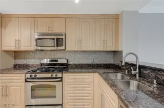 Photo #3: 2751810 Listing