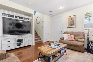 Photo #6: 2751876 Listing 