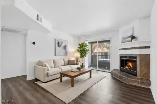 Photo #6: 2751885 Listing