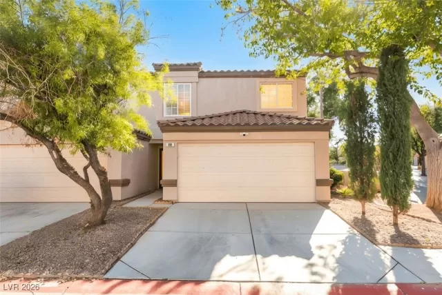 MLS: 2751935 Condo For Sale