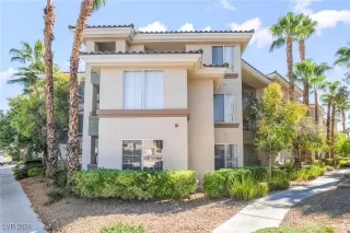 Photo #1: 2751957 Listing