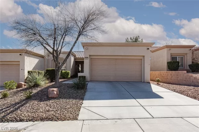 MLS: 2751998 Condo For Sale