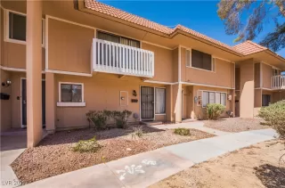 Photo #1: 2752001 Listing