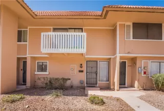 Photo #3: 2752001 Listing