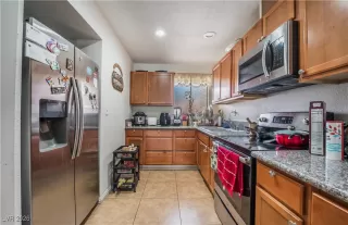 Photo #4: 2752001 Listing