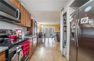 Photo #6: 2752001 Listing