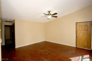 Photo #2: 2752005 Listing 