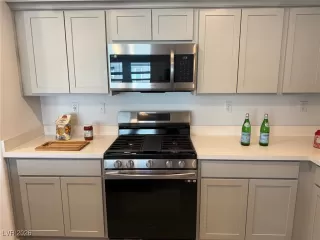 Photo #1: 2752010 Listing