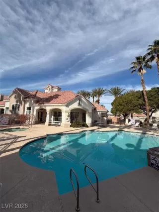 Photo #3: 2752034 Listing 