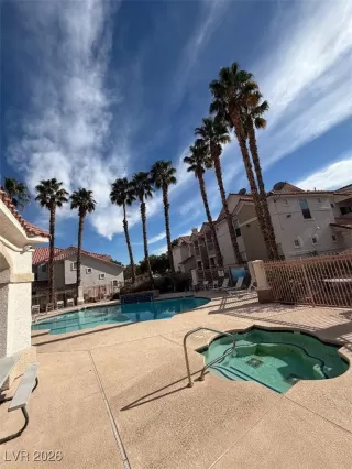 Photo #5: 2752034 Listing 