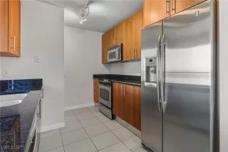 Photo #1: 2752049 Listing 