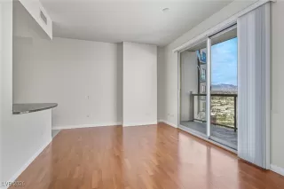 Photo #4: 2752049 Listing 