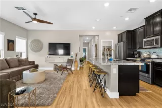 Photo #5: 2752050 Listing 