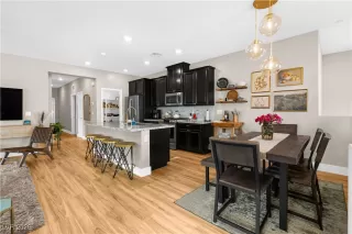 Photo #6: 2752050 Listing 