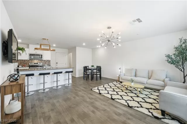 MLS: 2752128 Condo For Sale