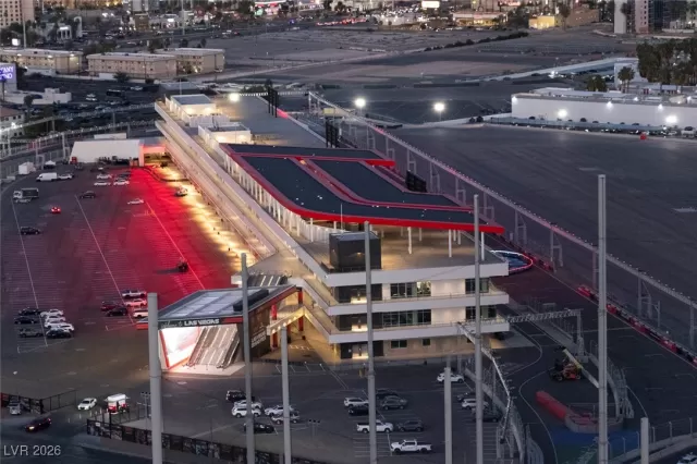 MLS: 2752129 Condo For Sale