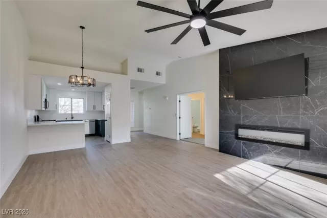 MLS: 2752134 Condo For Sale