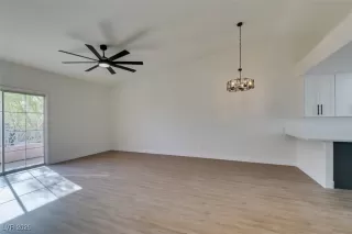 Photo #6: 2752134 Listing