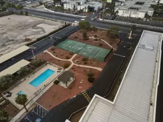 Photo #2: 2752144 Listing 