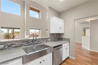 Photo #3: 2752194 Listing 