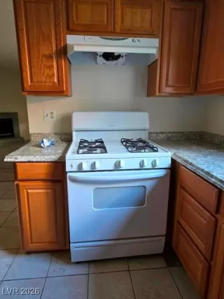 Photo #4: 2752215 Listing