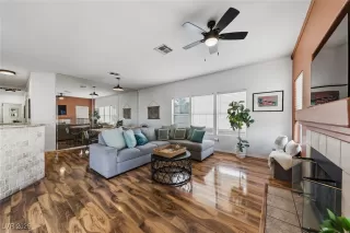 Photo #5: 2752221 Listing