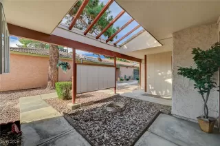 Photo #4: 2752248 Listing 