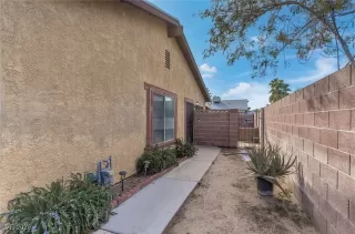 Photo #1: 2752266 Listing 