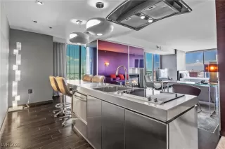 Photo #2: 2752272 Listing 