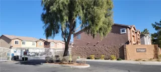 Photo #3: 2752308 Listing 