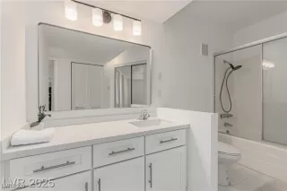 Photo #6: 2752325 Listing