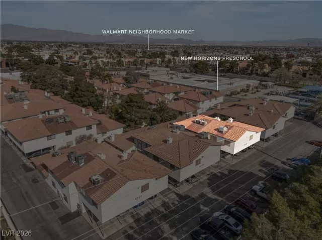 MLS: 2752329 Condo For Sale