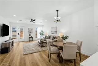 Photo #3: 2752344 Listing