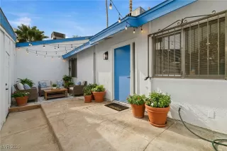 Photo #5: 2752344 Listing