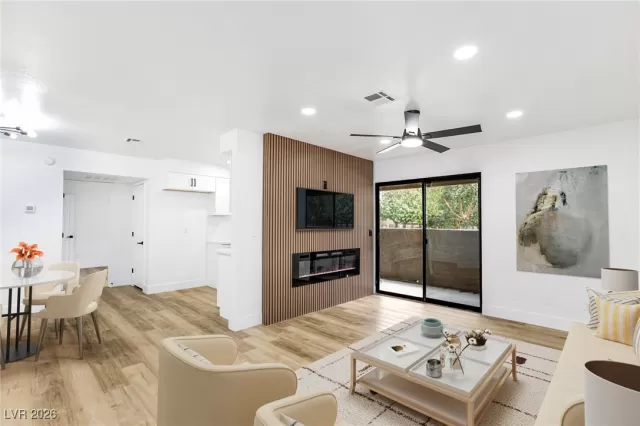 MLS: 2752351 Condo For Sale