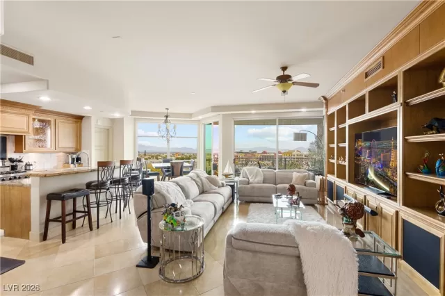 MLS: 2752365 Condo For Sale